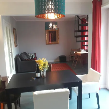 Gallia Apartment *